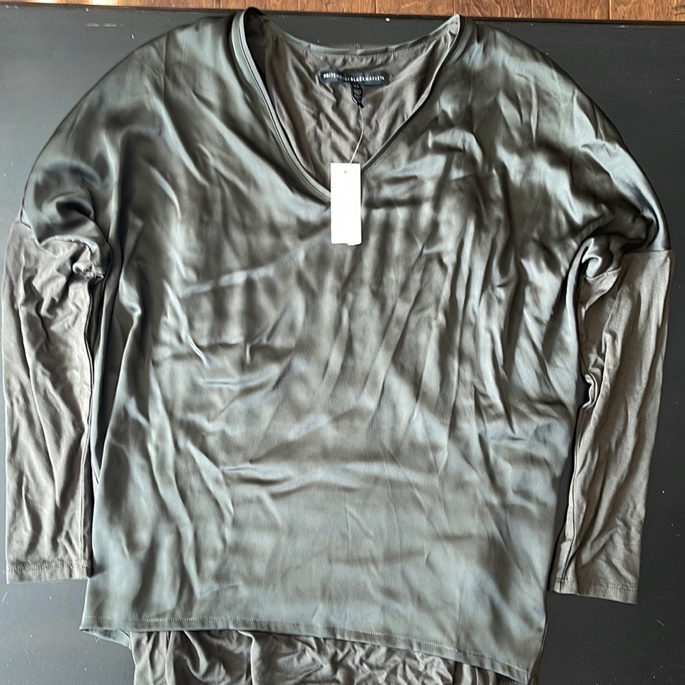 White House black market long sleeve